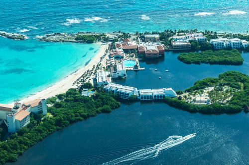 Cancun Flights